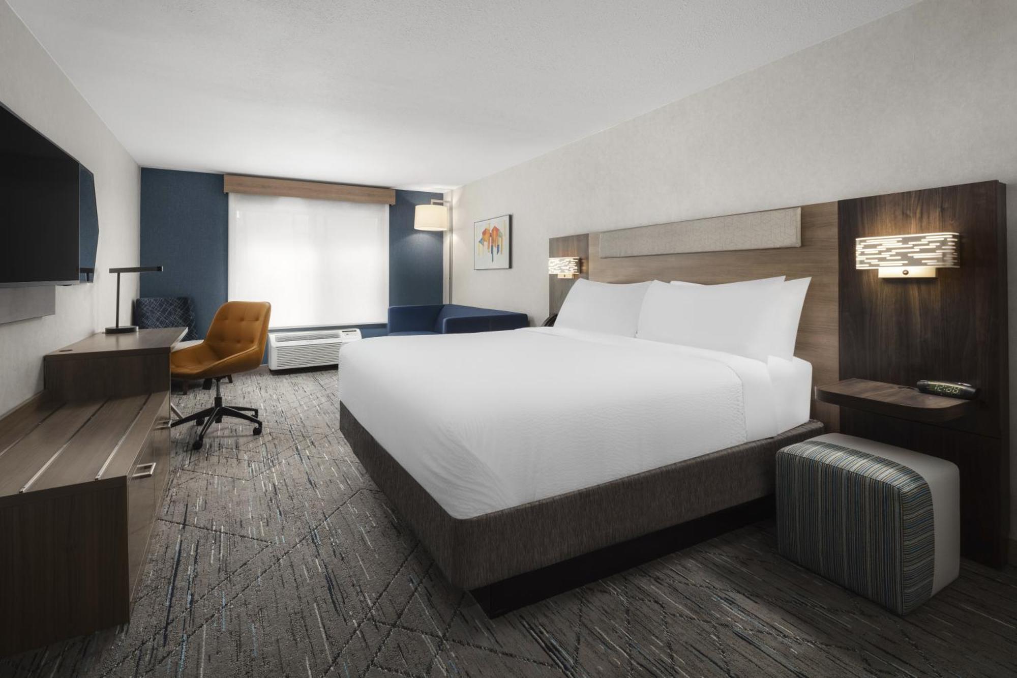 Express By Ihg Hotel 2*