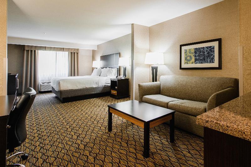 Express By Ihg Hotel 2*